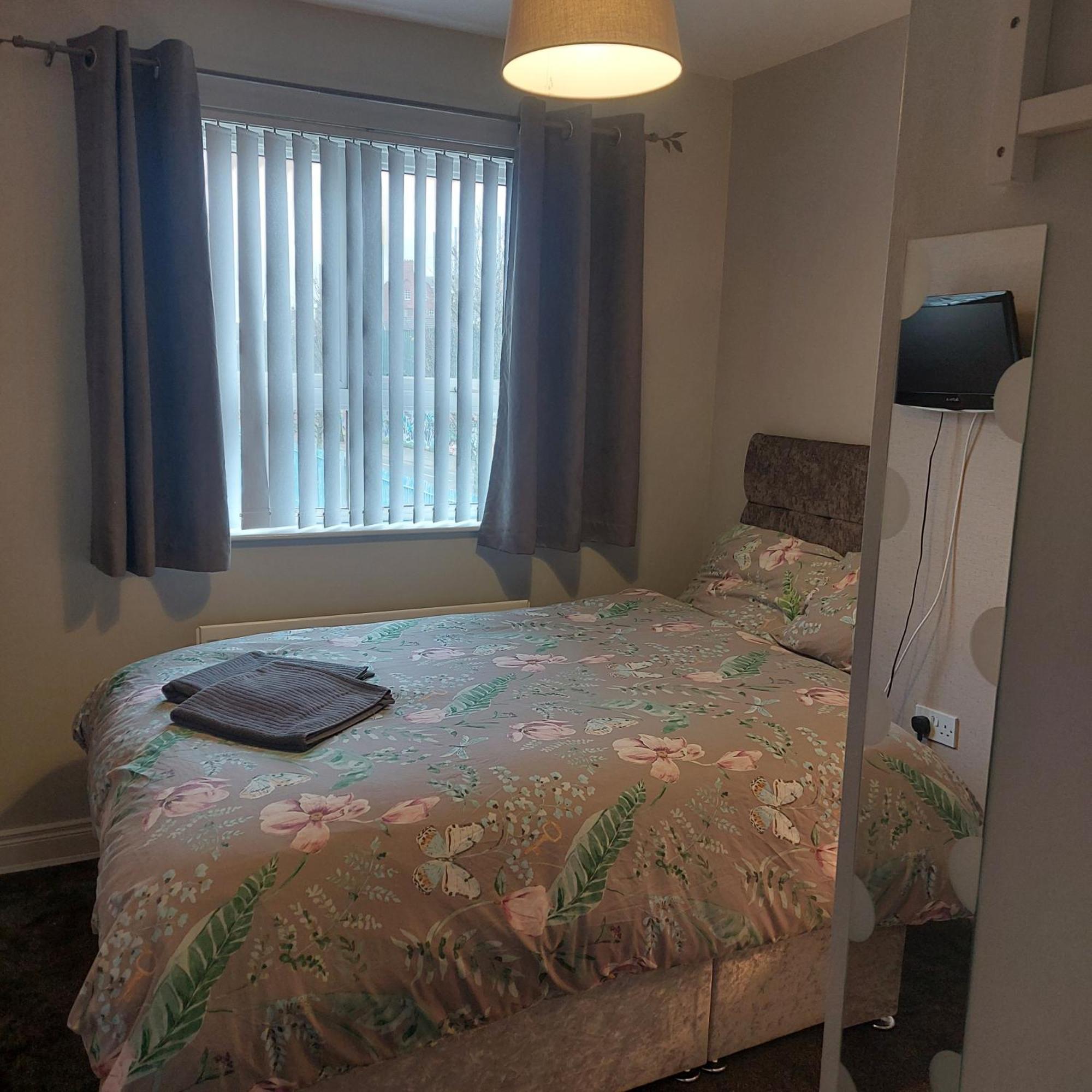 Lawnbrook Town House Hotel Belfast Buitenkant foto